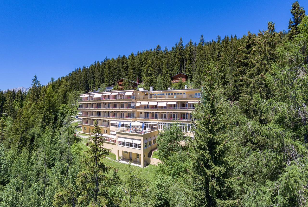 Crans-Montana Youth Hostel Екстериор снимка